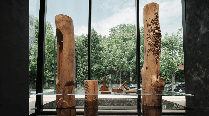 The Artistry of Solid Timber